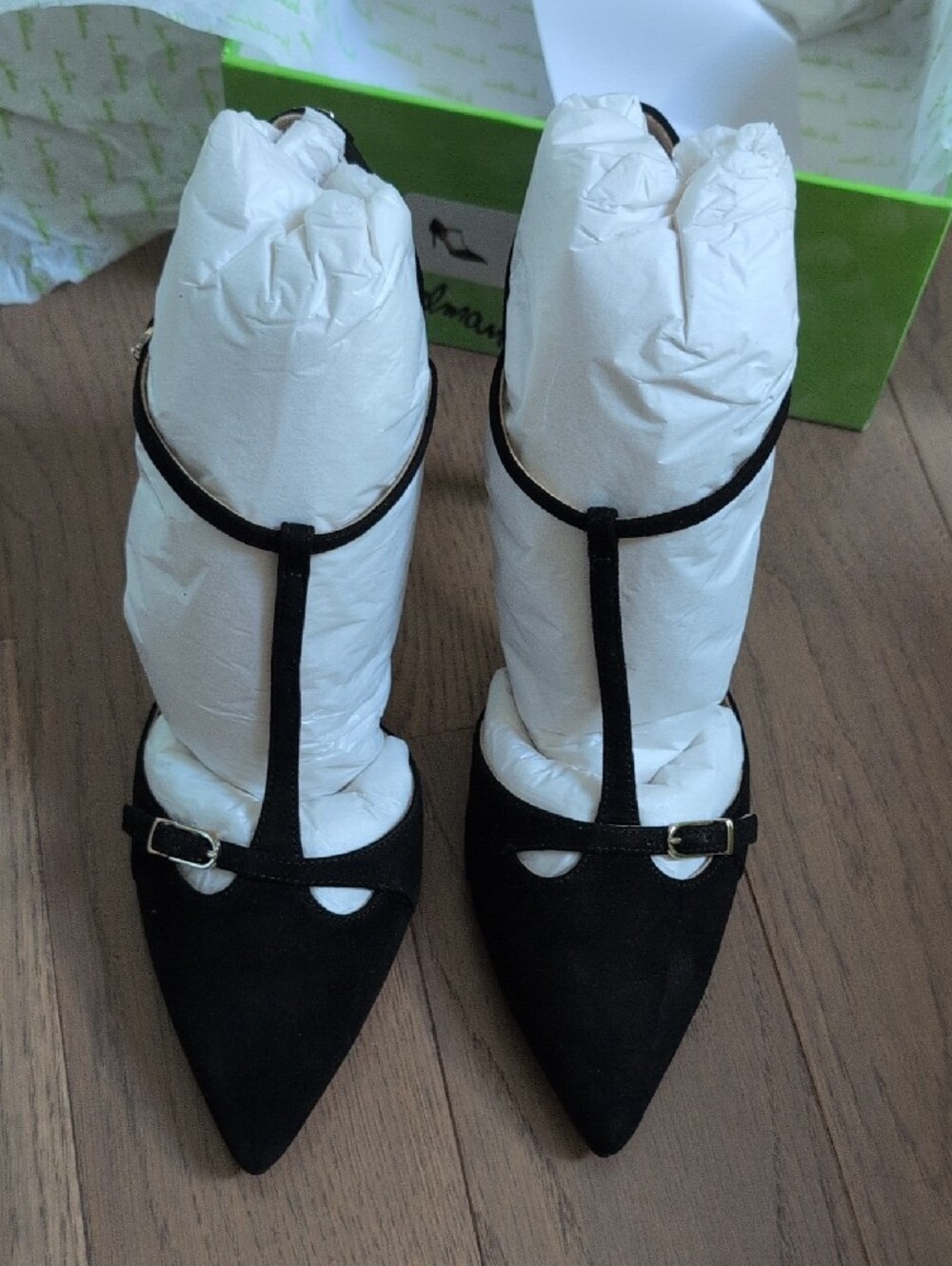 Sam Edelman Black T-Strap Pointed Toe Dress Shoes - Picture 3 of 7